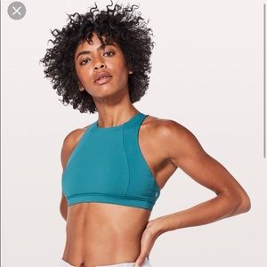 🍋LULULEMON FREE TO BE SERENE HIGH NECK BRA